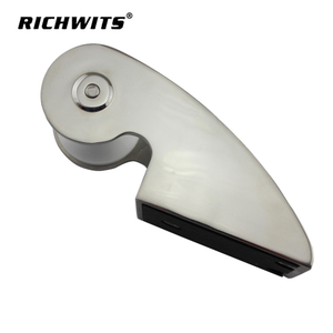  Лодка из нержавеющей стали носовой якорный ролик на заводе 